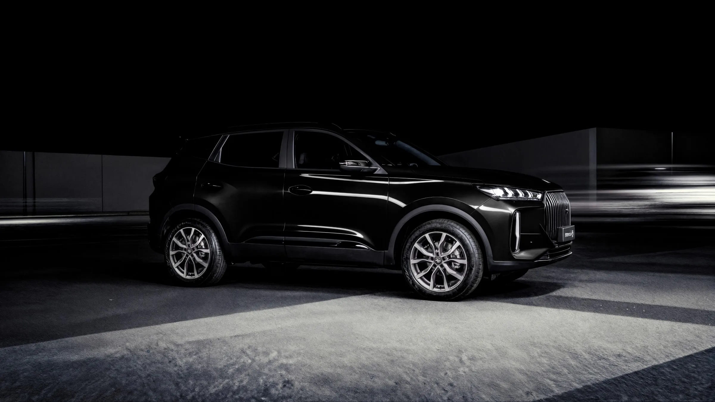 BLACK BLACK